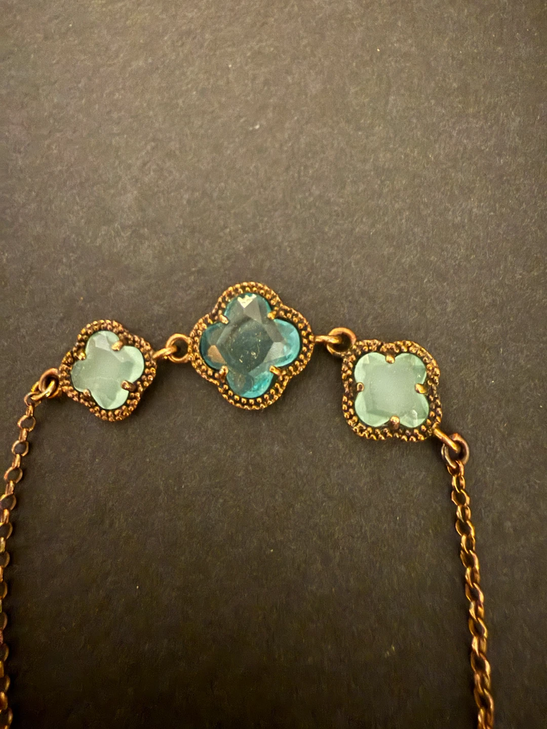 🏈Gold-tone bracelet with blue clover charms - photo 2