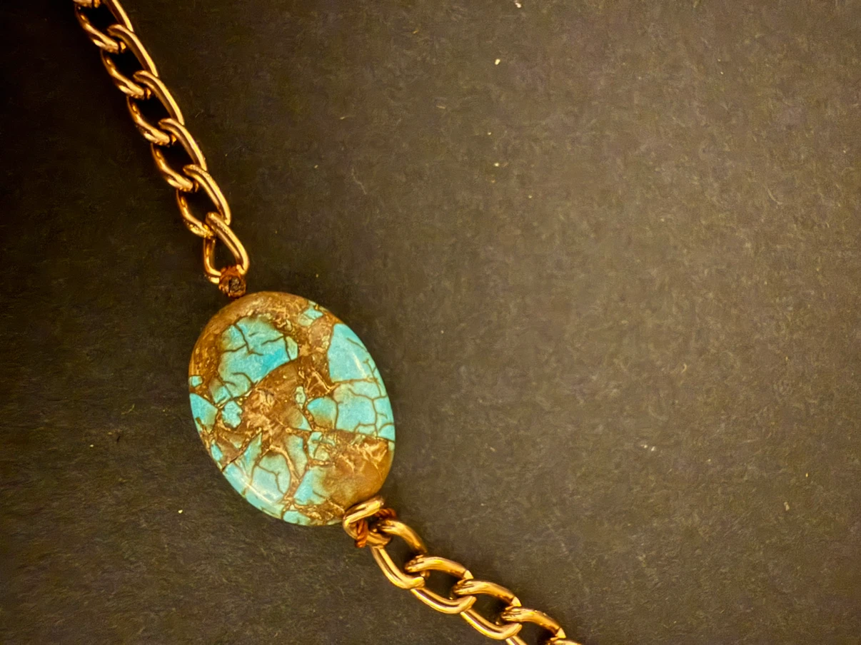🏈Gold-Tone Chain Necklace with Turquoise-Style Stones - photo 2