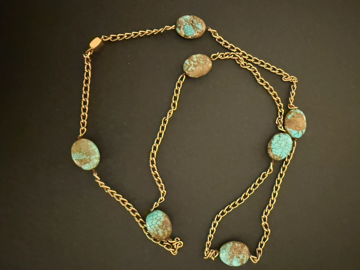 🏈Gold-Tone Chain Necklace with Turquoise-Style Stones - photo 3