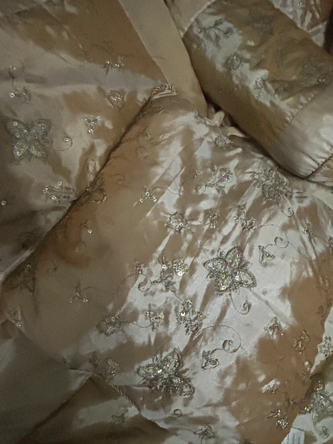 King bed Gold Sequined Bedding Set - photo 3