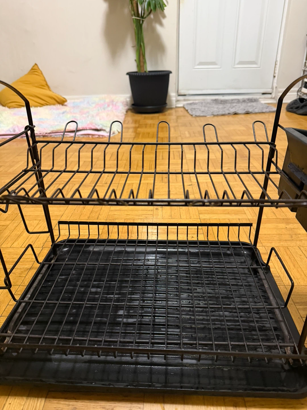 Two-tier black metal dish drying rack - photo 2