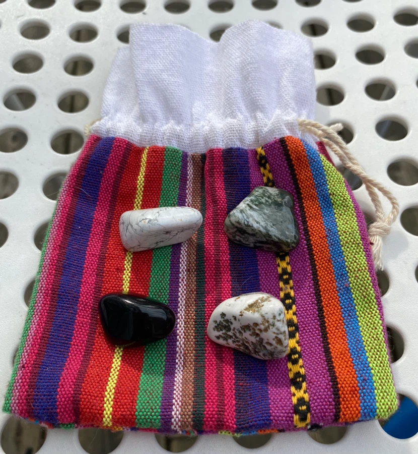 Precious stones and deceptive bag 🏈