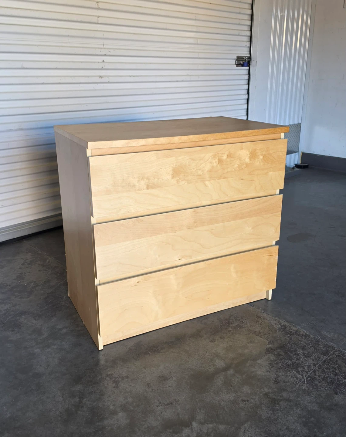 Light 3-Drawer Dresser