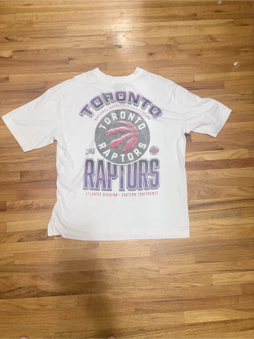 Toronto Raptors graphic t-shirt