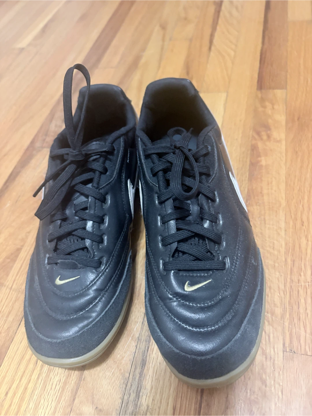 Nike Tiempo Indoor Soccer Shoes - photo 2