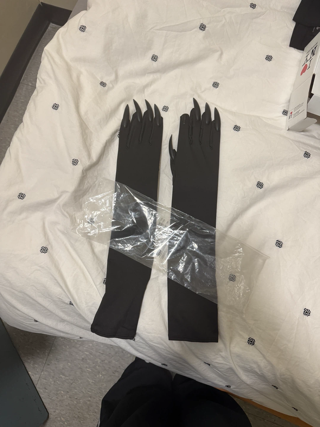 Black Claw Opera Gloves - photo 2