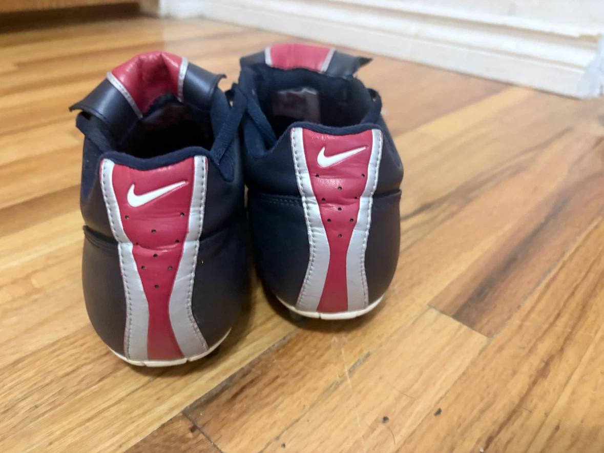 Nike Soccer Cleats Dark Blue and Red - photo 3