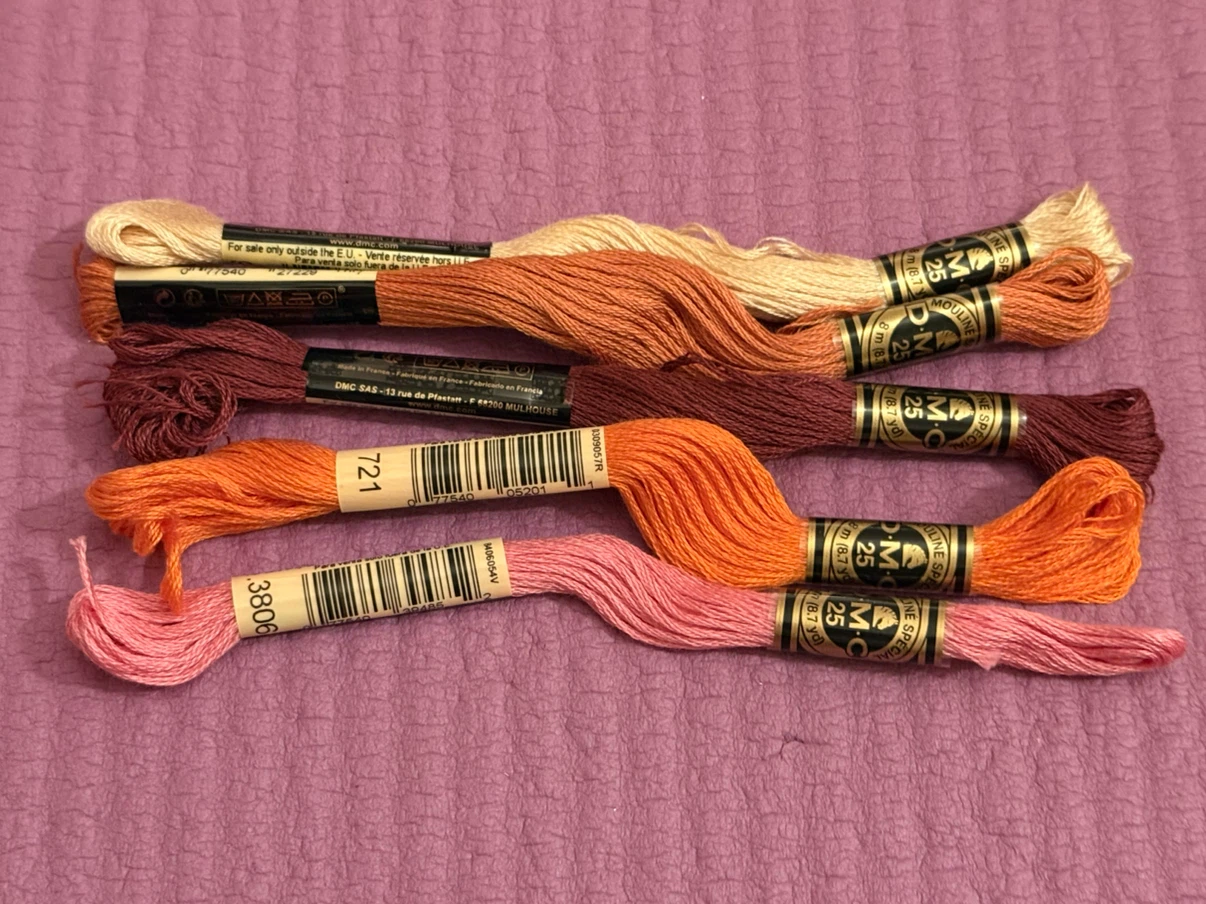 NEW✨🏈Set of 5 DMC Embroidery Floss Skeins- Red - photo 2