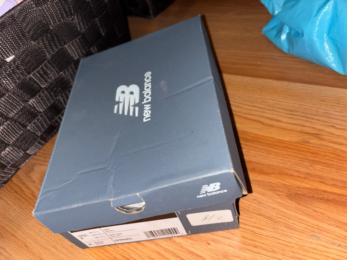 New Balance 9060 Bungee Toddler Sneakers size 6M - photo 4