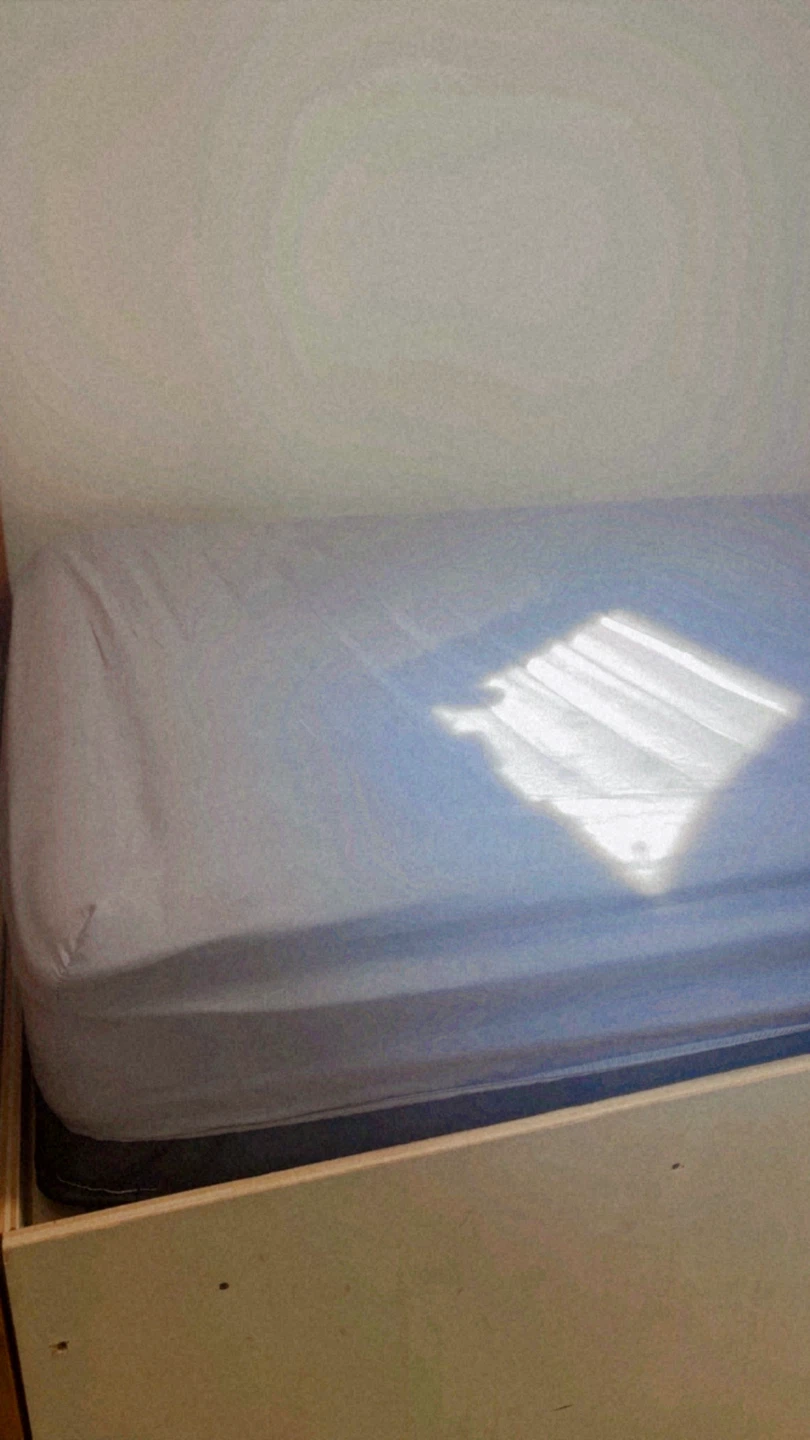 Queen Size Mattress (Molblly Mattress) - photo 3