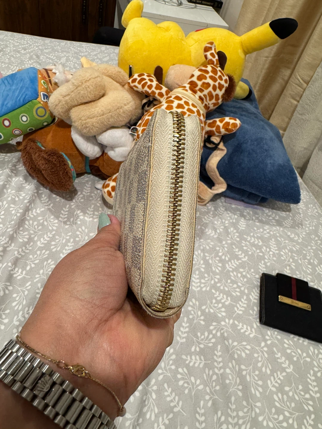 Louis Vuitton Damier Azur Zippy Wallet - photo 3