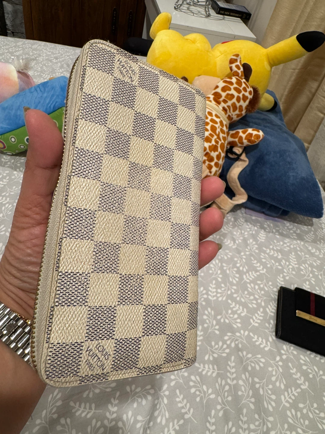 Louis Vuitton Damier Azur Zippy Wallet - photo 4