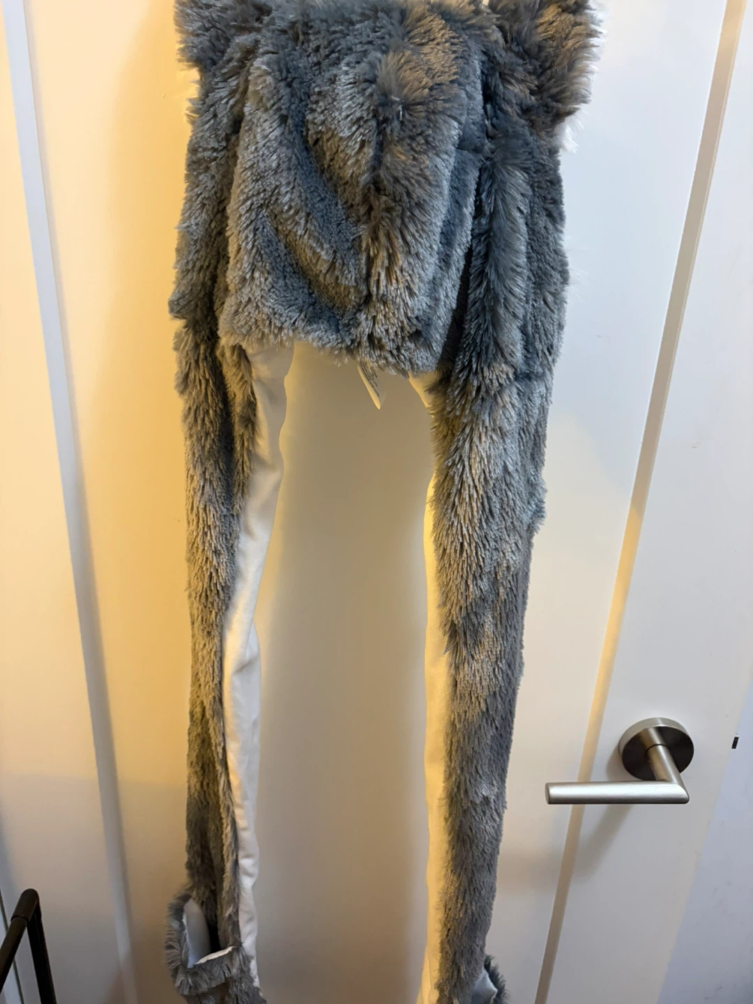 Plush Wolf Hat with Mittens - photo 2
