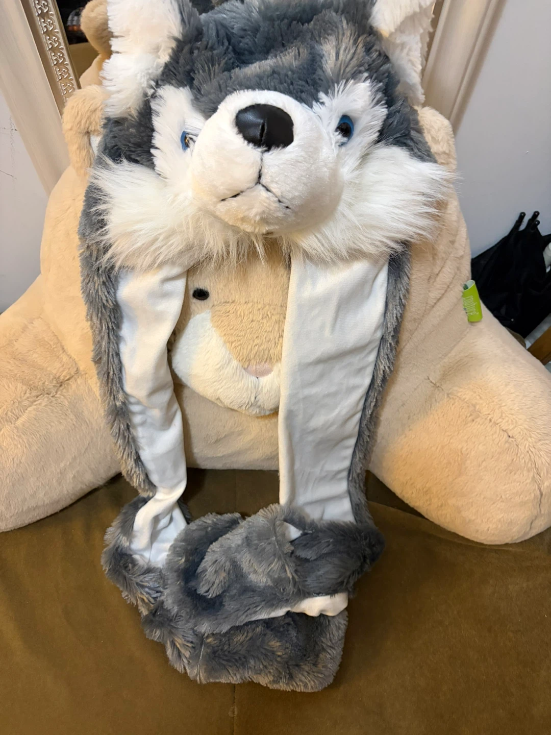 Plush Wolf Hat with Mittens - photo 5