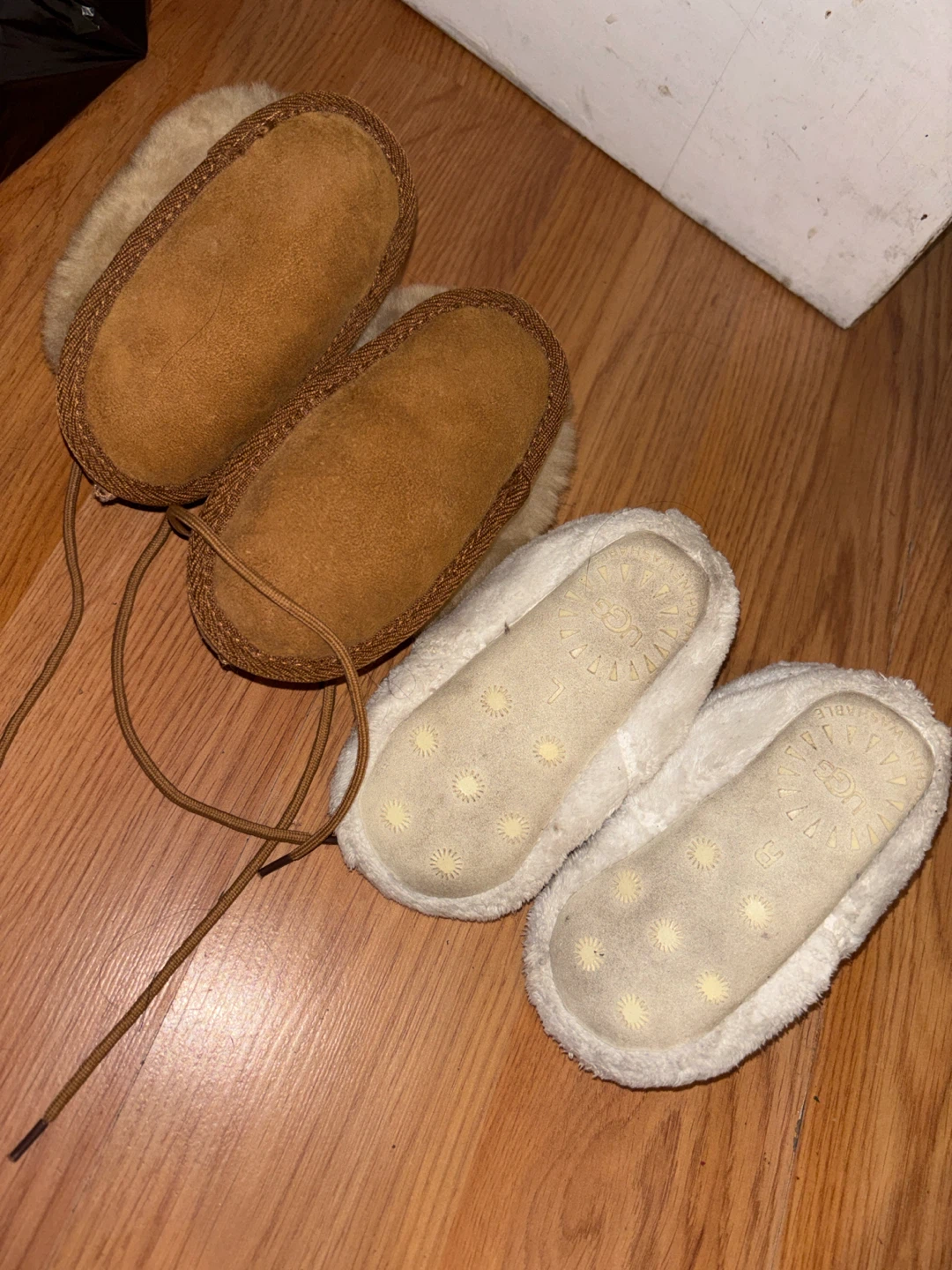 Baby Booties - UGGS - photo 3