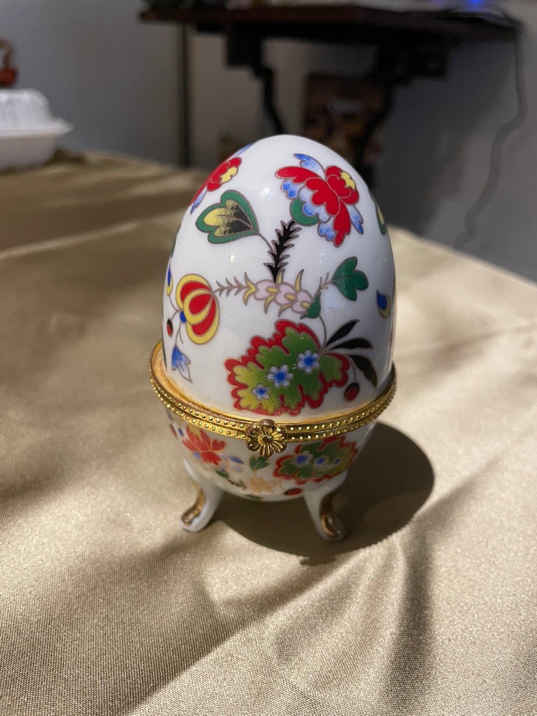 Floral porcelain egg trinket box