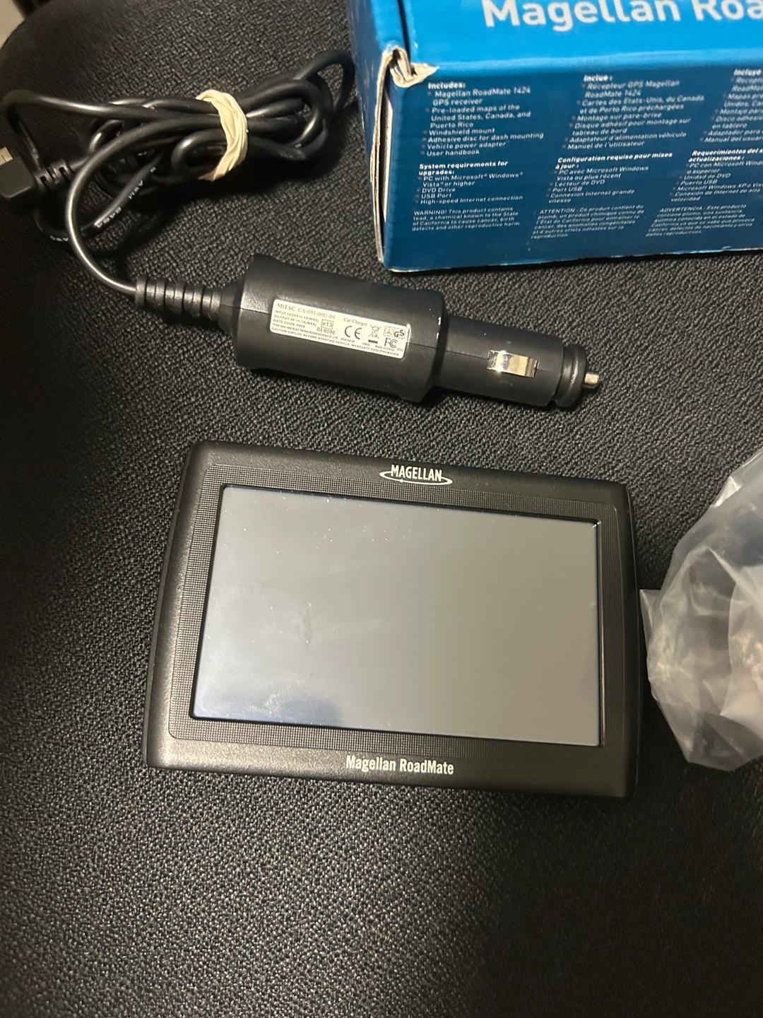 Magellan RoadMate 1424 GPS Navigator - photo 2
