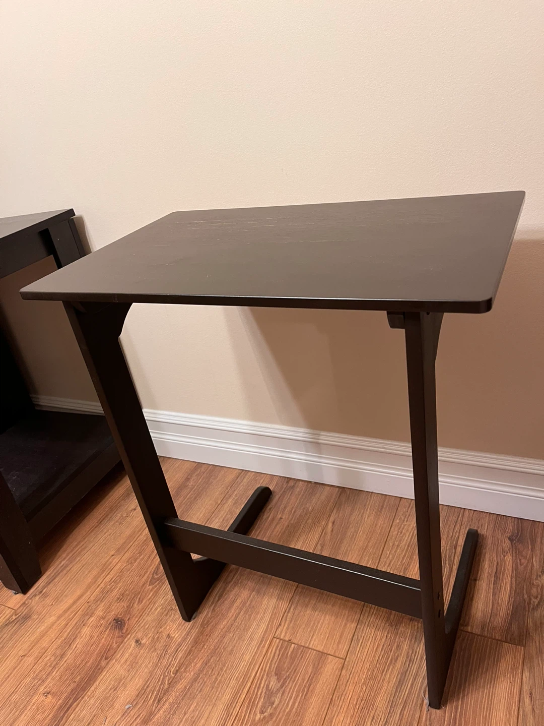 Black C-Shaped Side Table