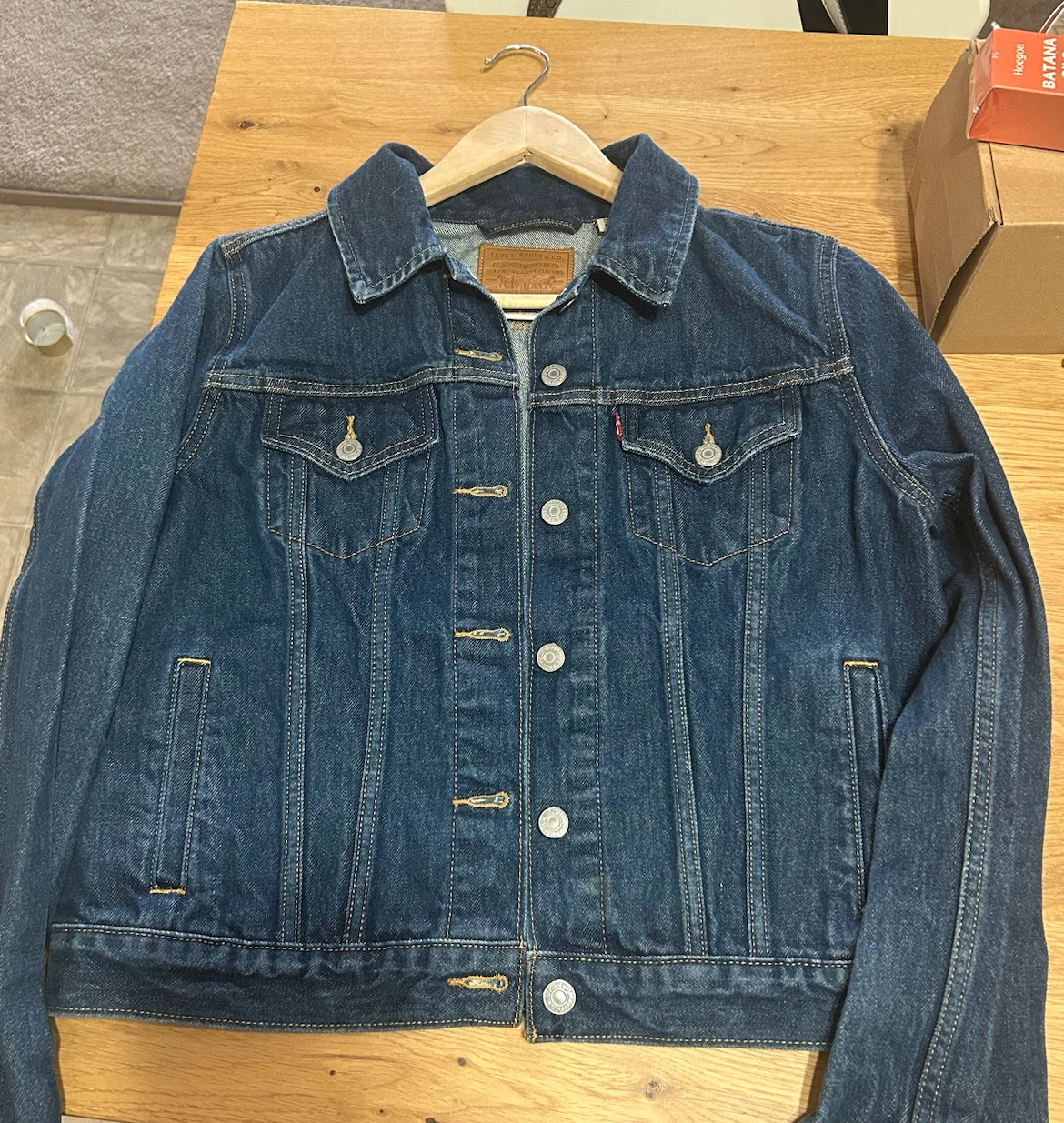 Women’s Levi's Premium Denim Jacket - Size Large
