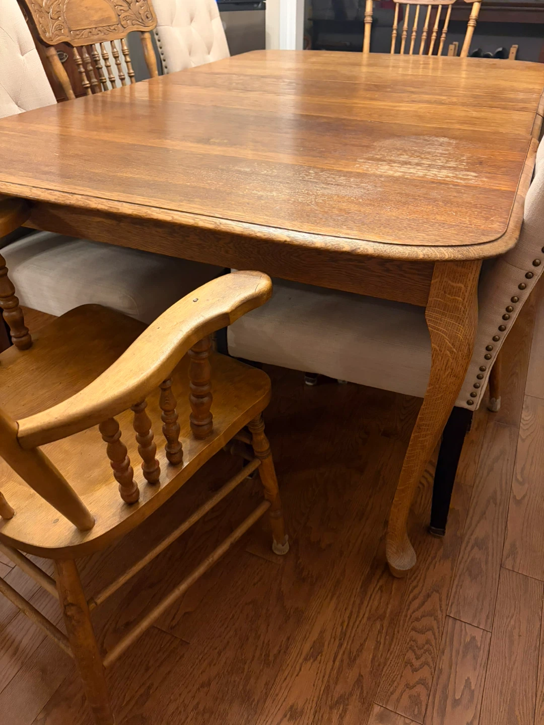 Dinning table and chairs - photo 3