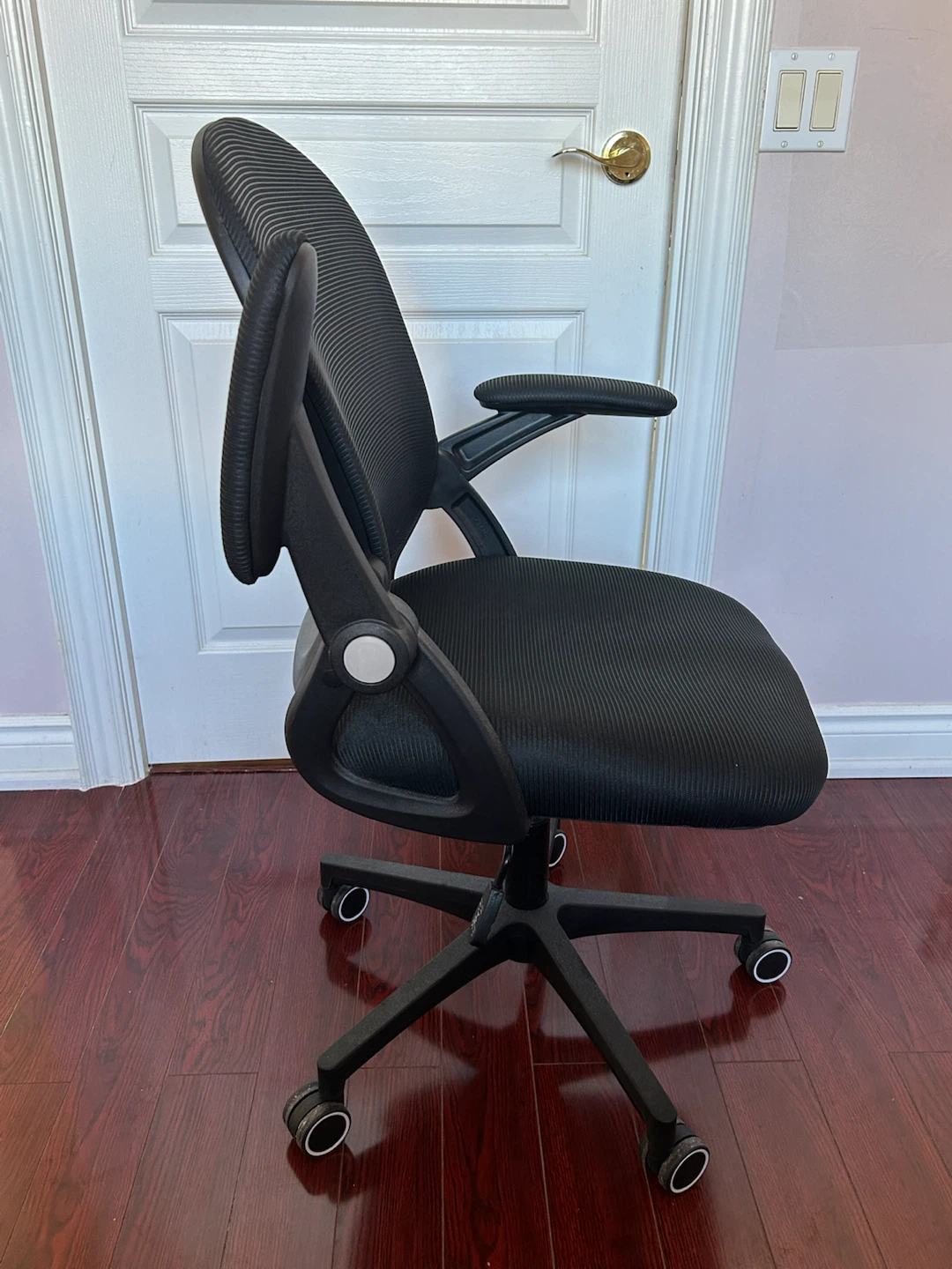 Black mesh office chair - photo 3