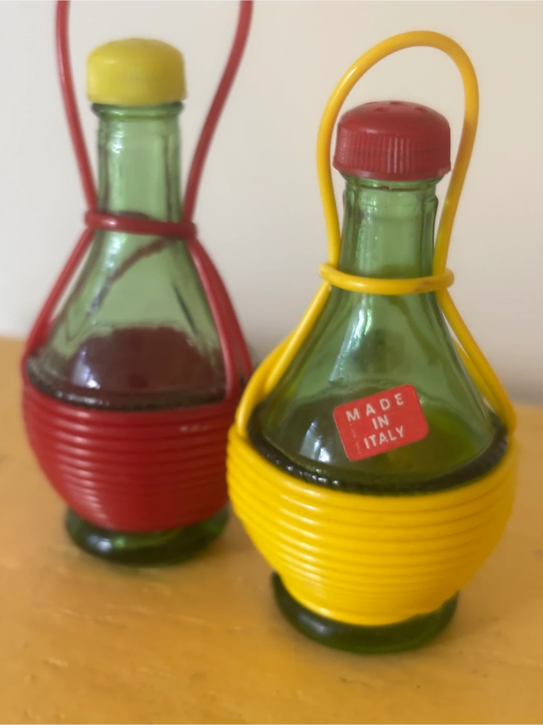 Vintage Italian Chianti Wine Green Glass Salt and Pepper Shakers - photo 4