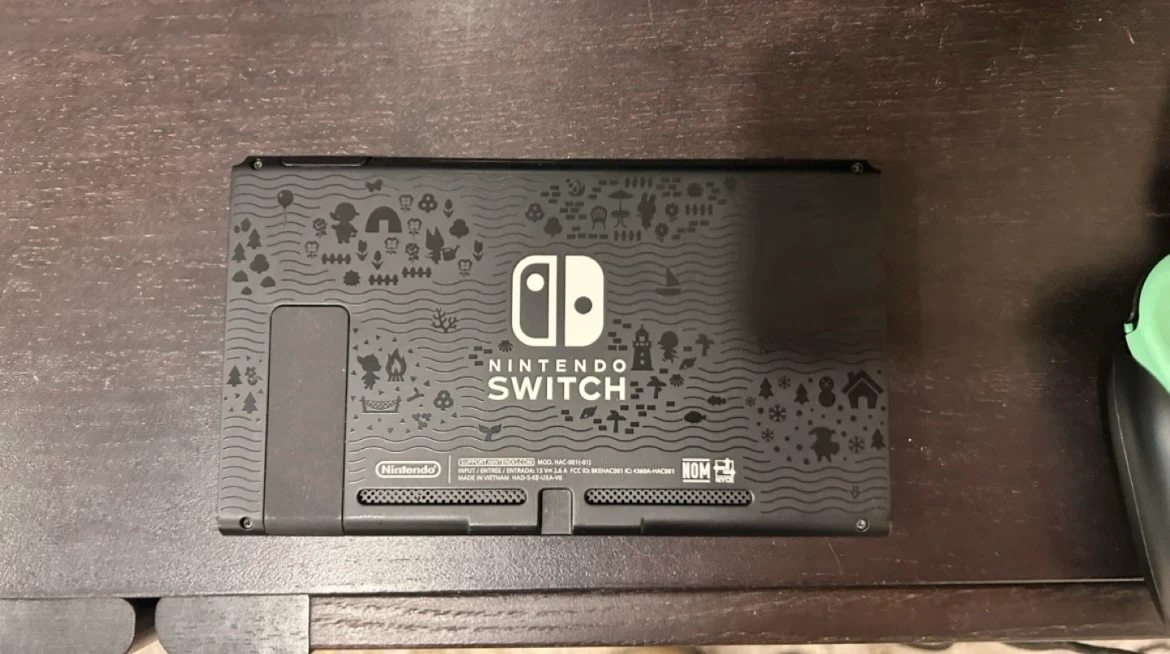 Nintendo Switch Animal Crossing Edition with Mario Kart 8 - photo 3