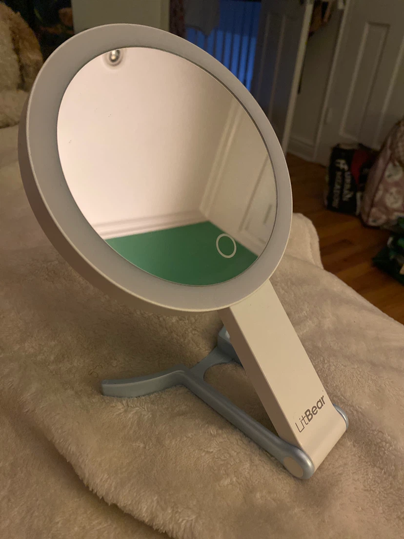 LitBear LED Makeup Mirror 🏈