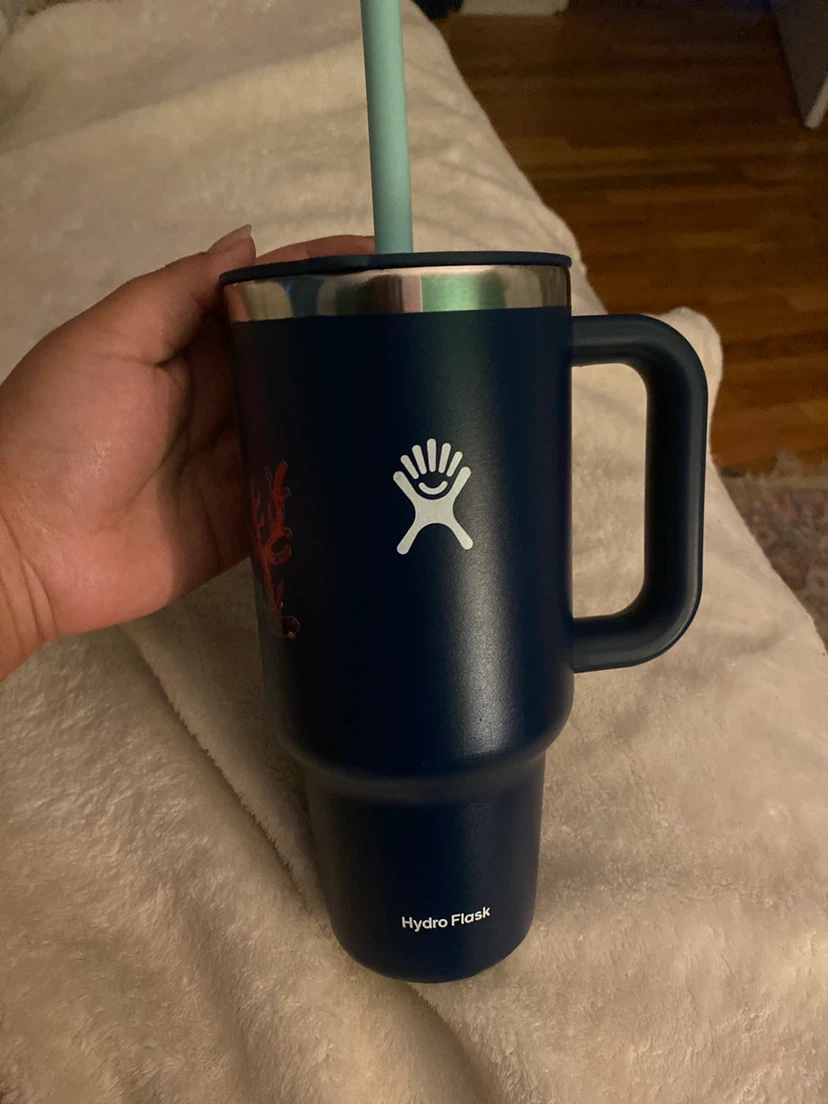 Hydro Flask 40 oz Tumbler in Navy 🏈