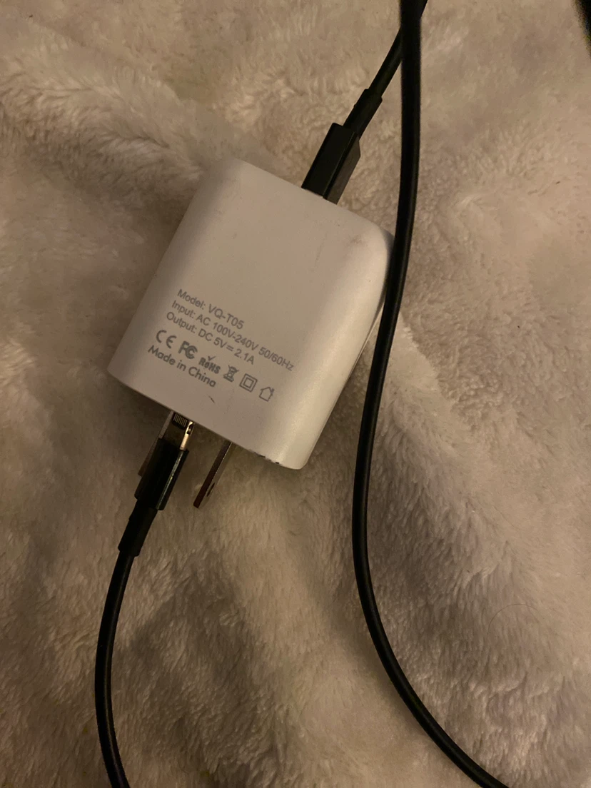 🏈 USB Power Adapter Model VQ-T05