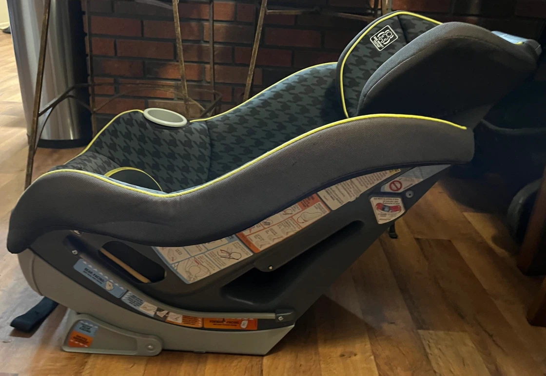 Graco Toddler Car seat - photo 3