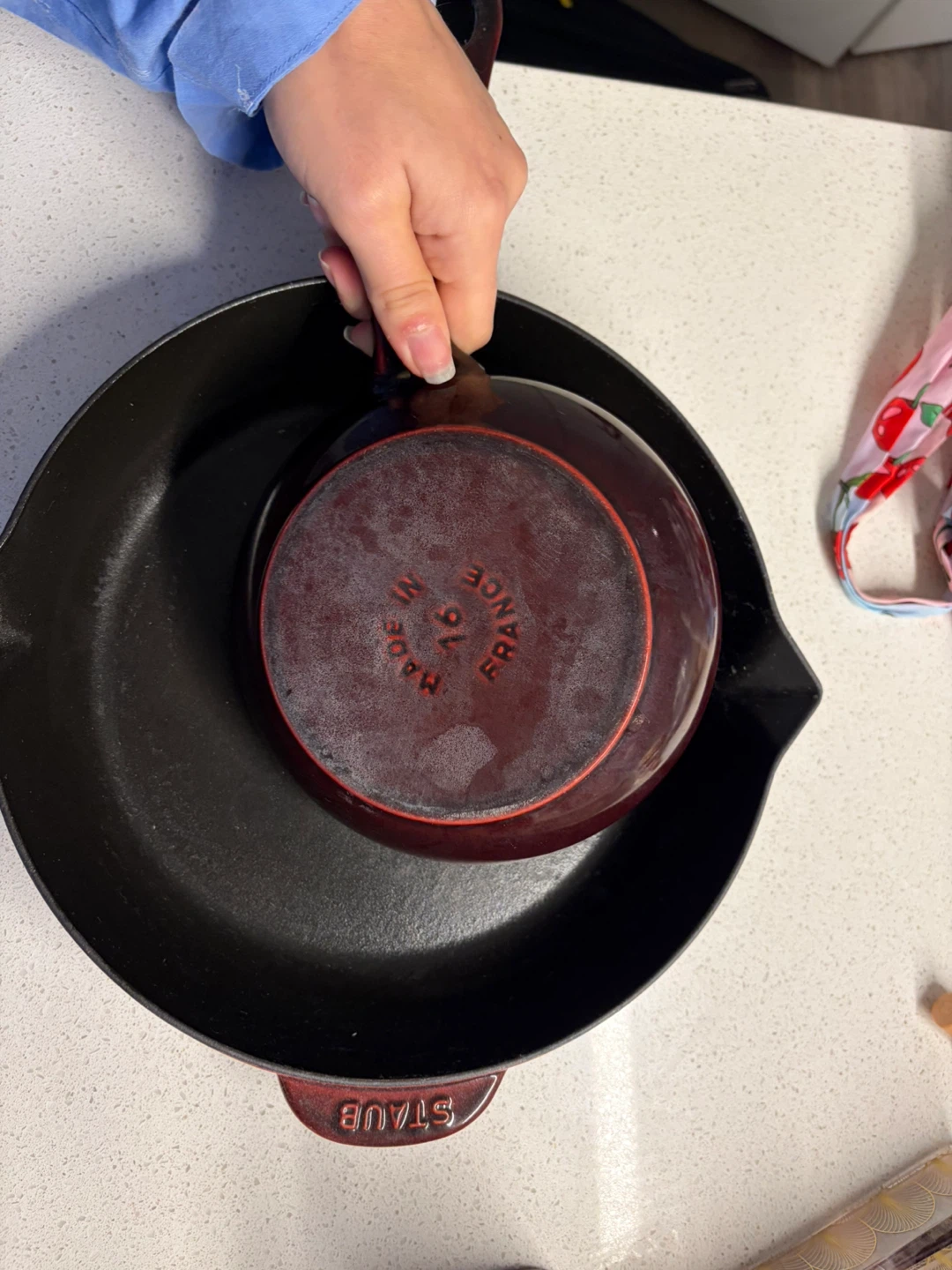 Two Staub Cast Iron Skillets - must sell by 23/9 - photo 2