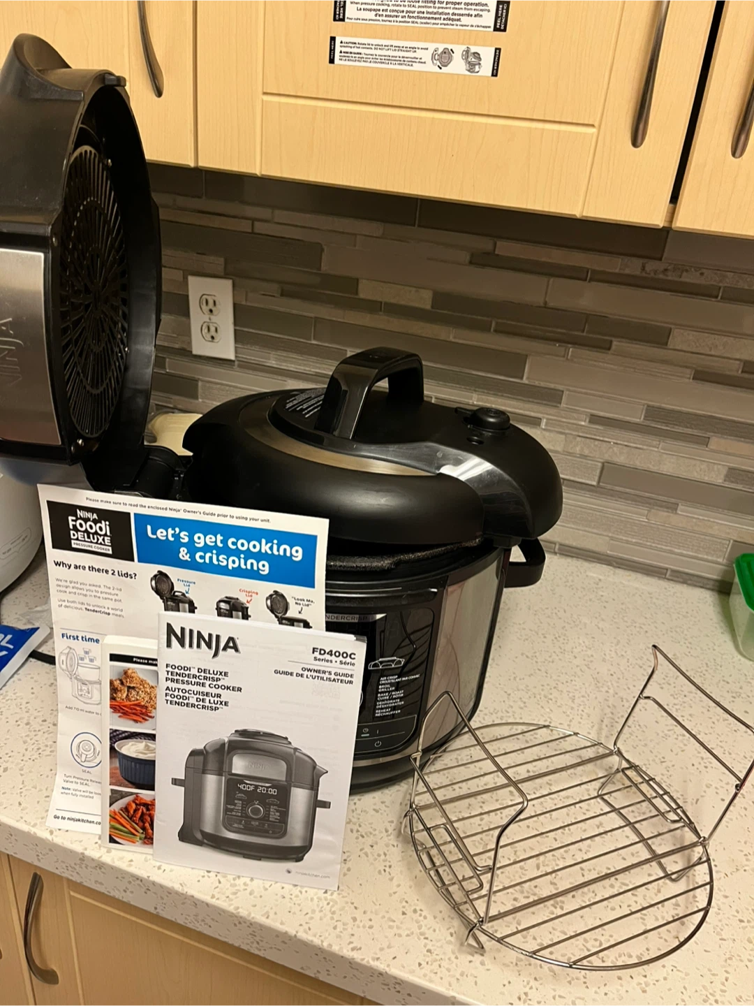 Ninja Foodi Deluxe Pressure Cooker & Air Fryer w 9 Functions