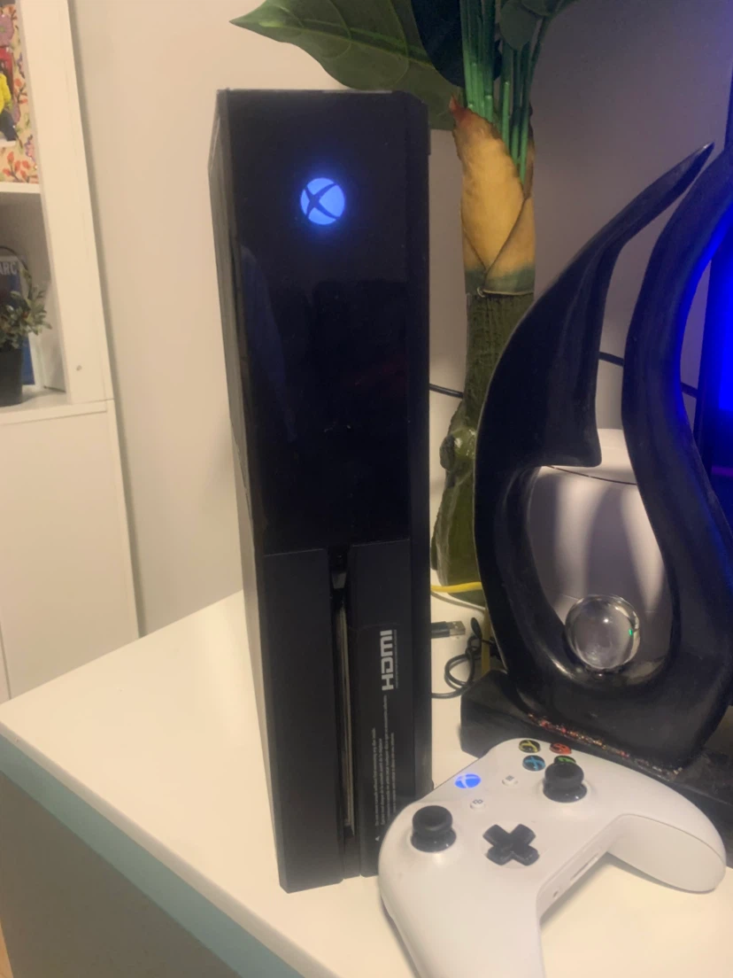 Xbox One Console with Controller
