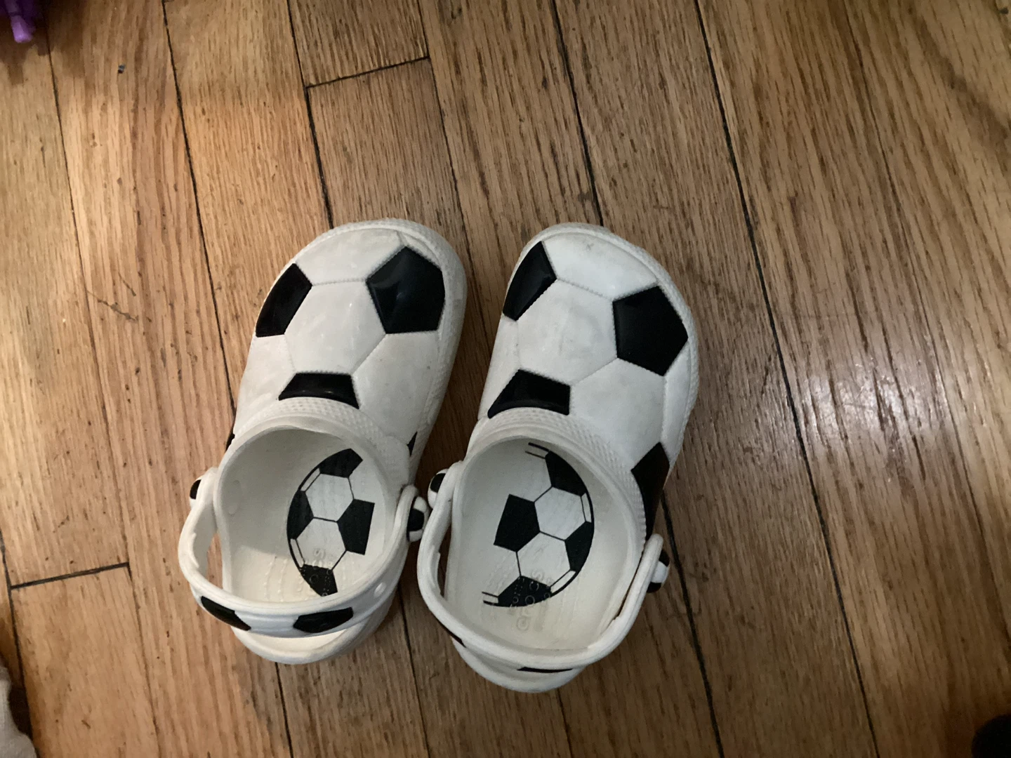 🏈Crocs Kids Soccer Clogs size 9