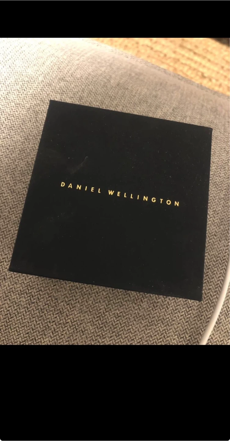 Daniel Wellington Gold Cuff Bracelet - photo 3