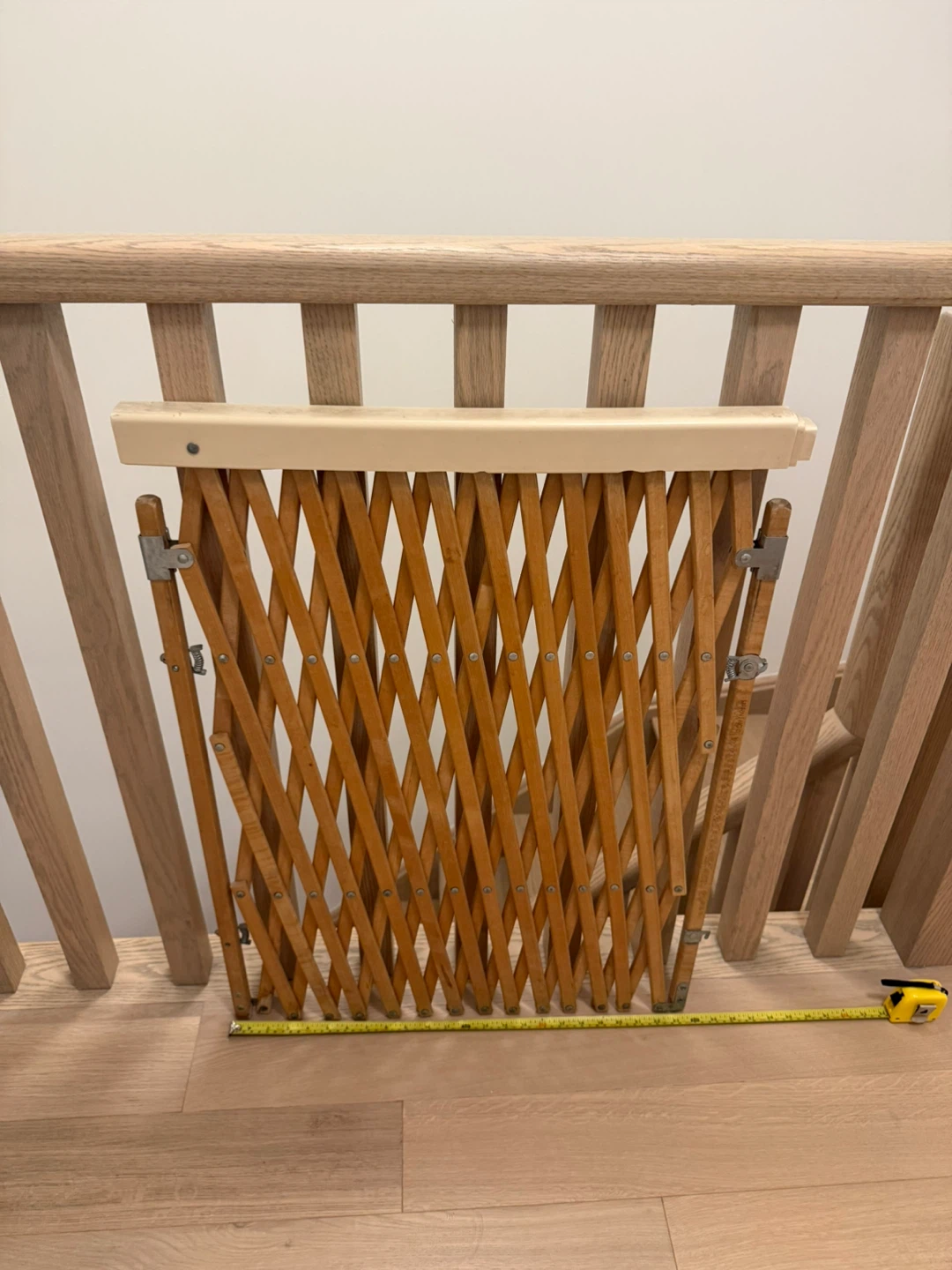 Wooden Expandable Pet Safety Gate