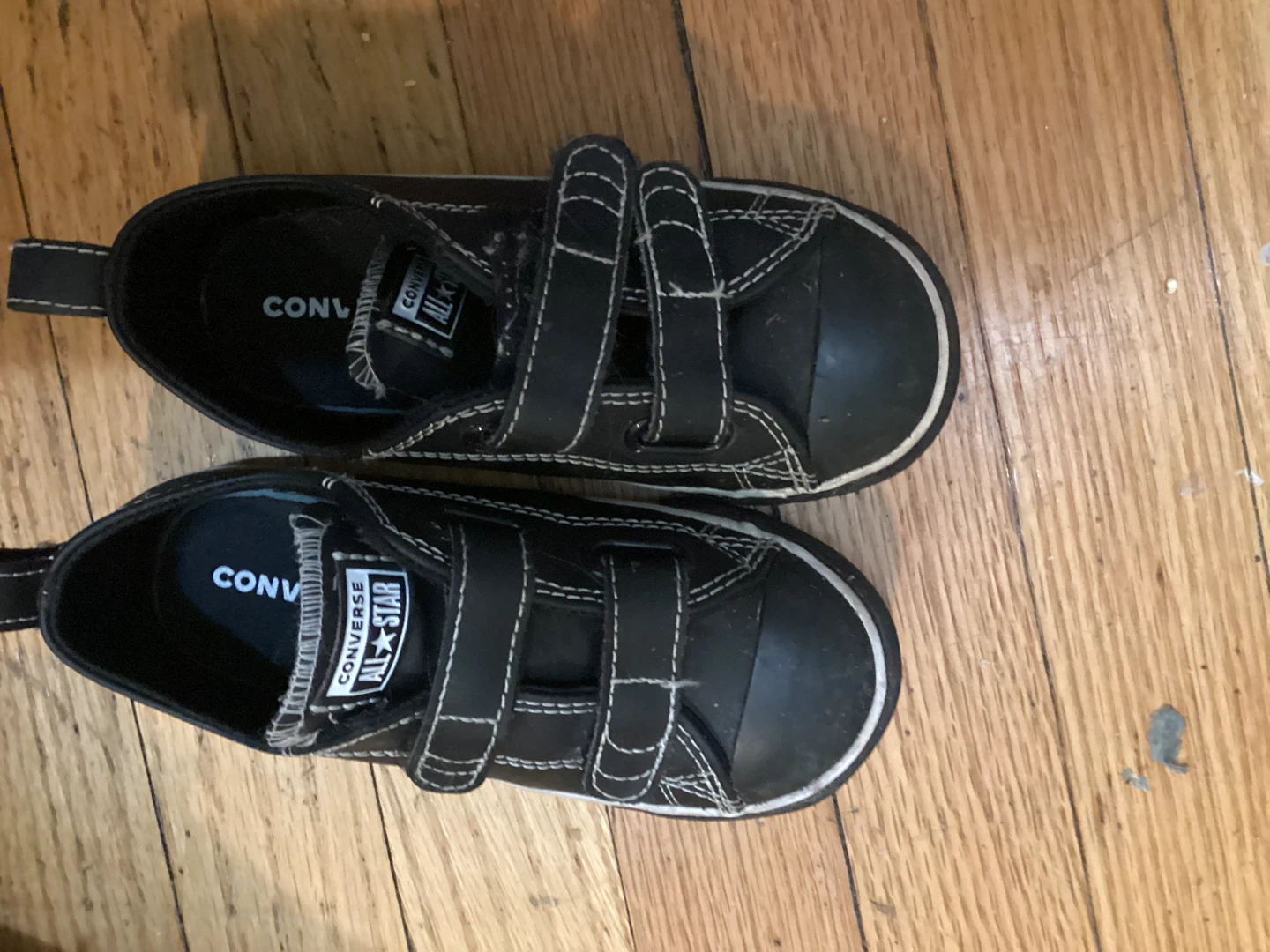 🏈Size 10 kids Converse All Star Velcro Shoes