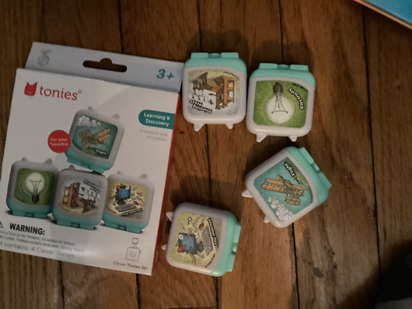 🏈Tonies Learning and Discovery Clever Tonies Set