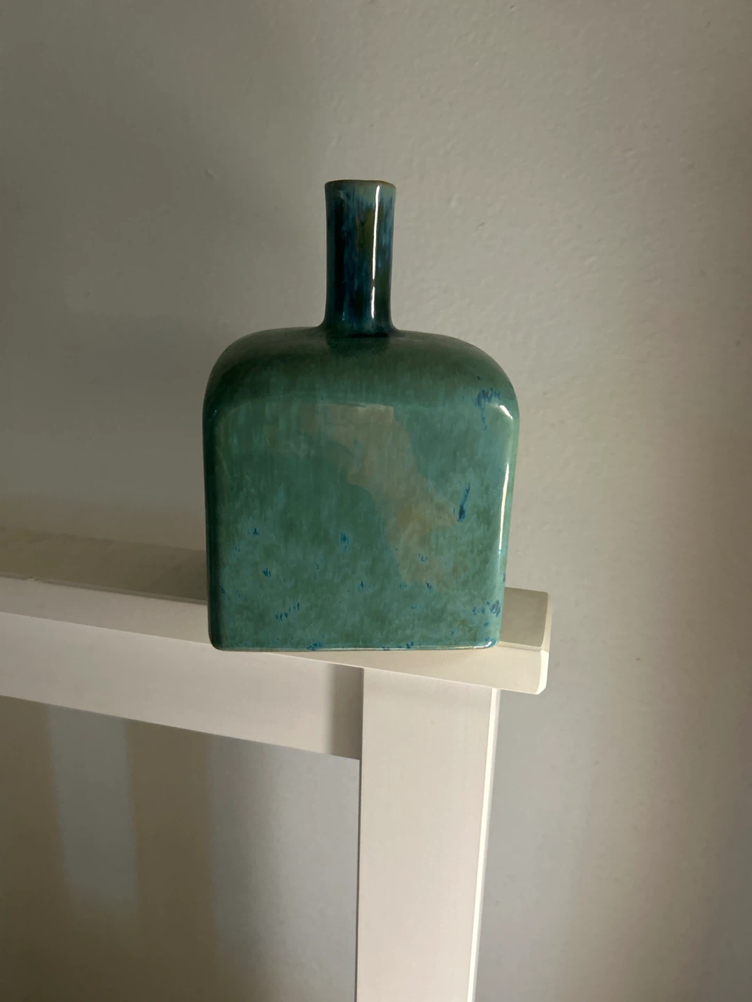 Green Ceramic Decorative Vase 🏈