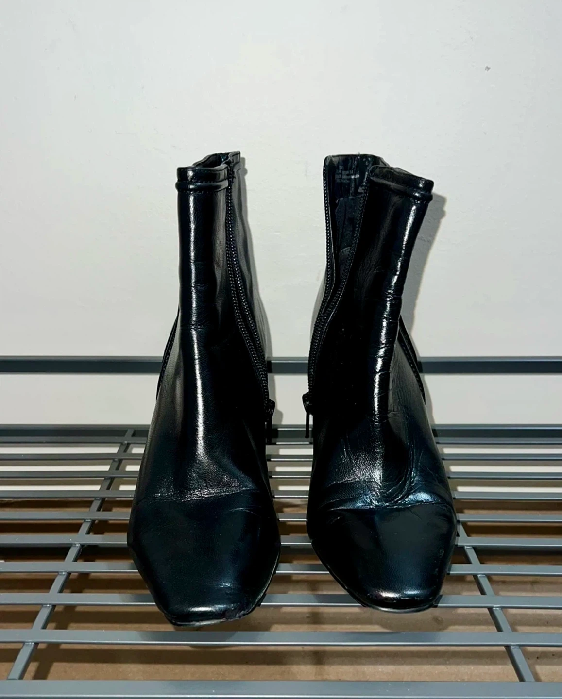 Ankle booties size 7 - photo 4