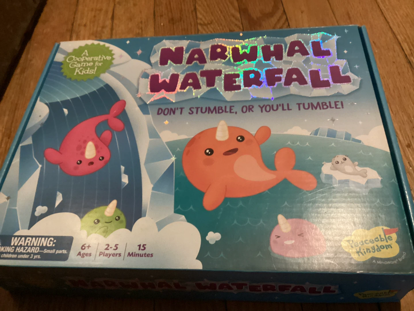 🏈Peaceable Kingdom Narwhal Waterfall Board Game
