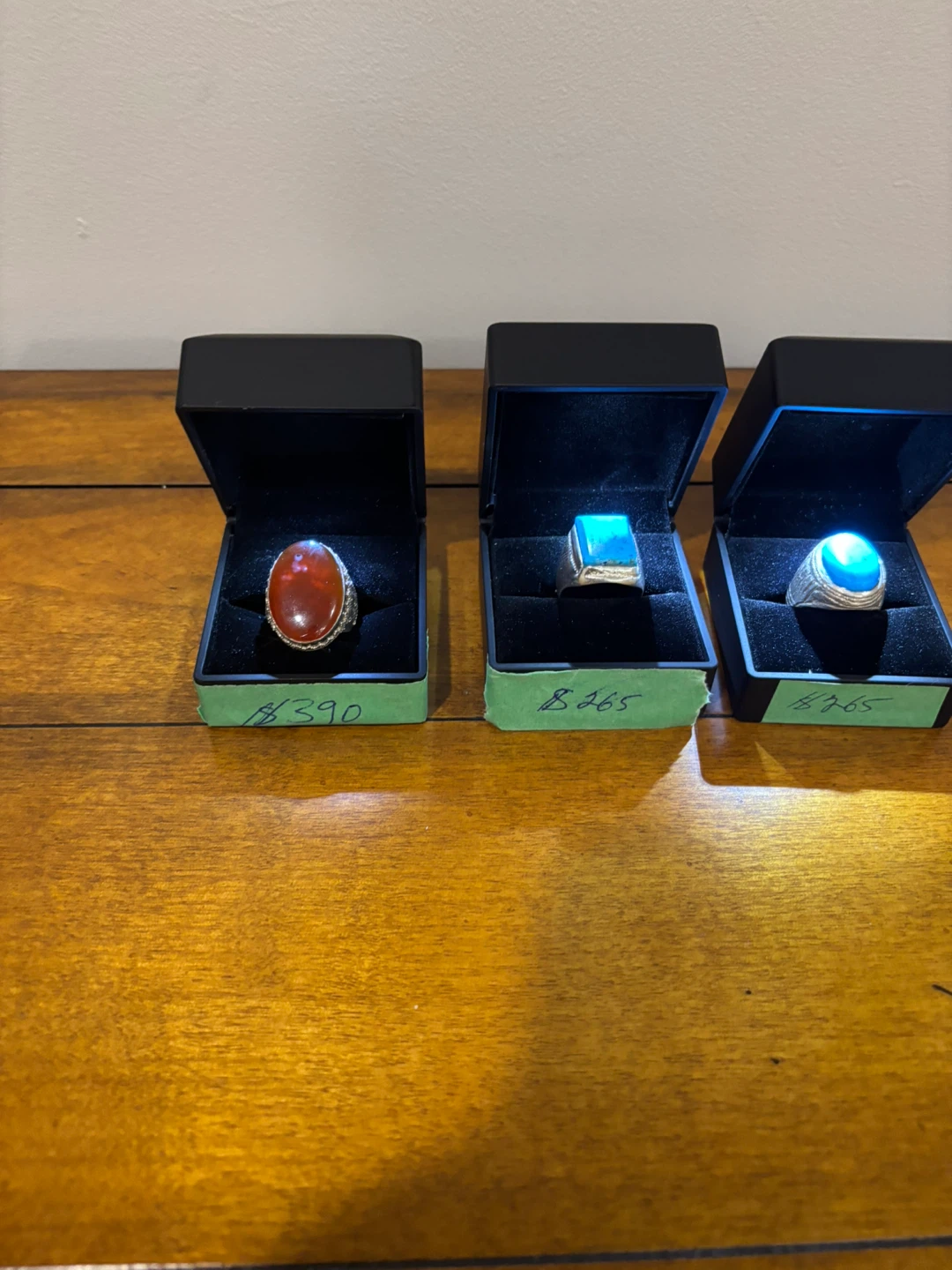 Three gemstone rings in individual boxes - photo 3