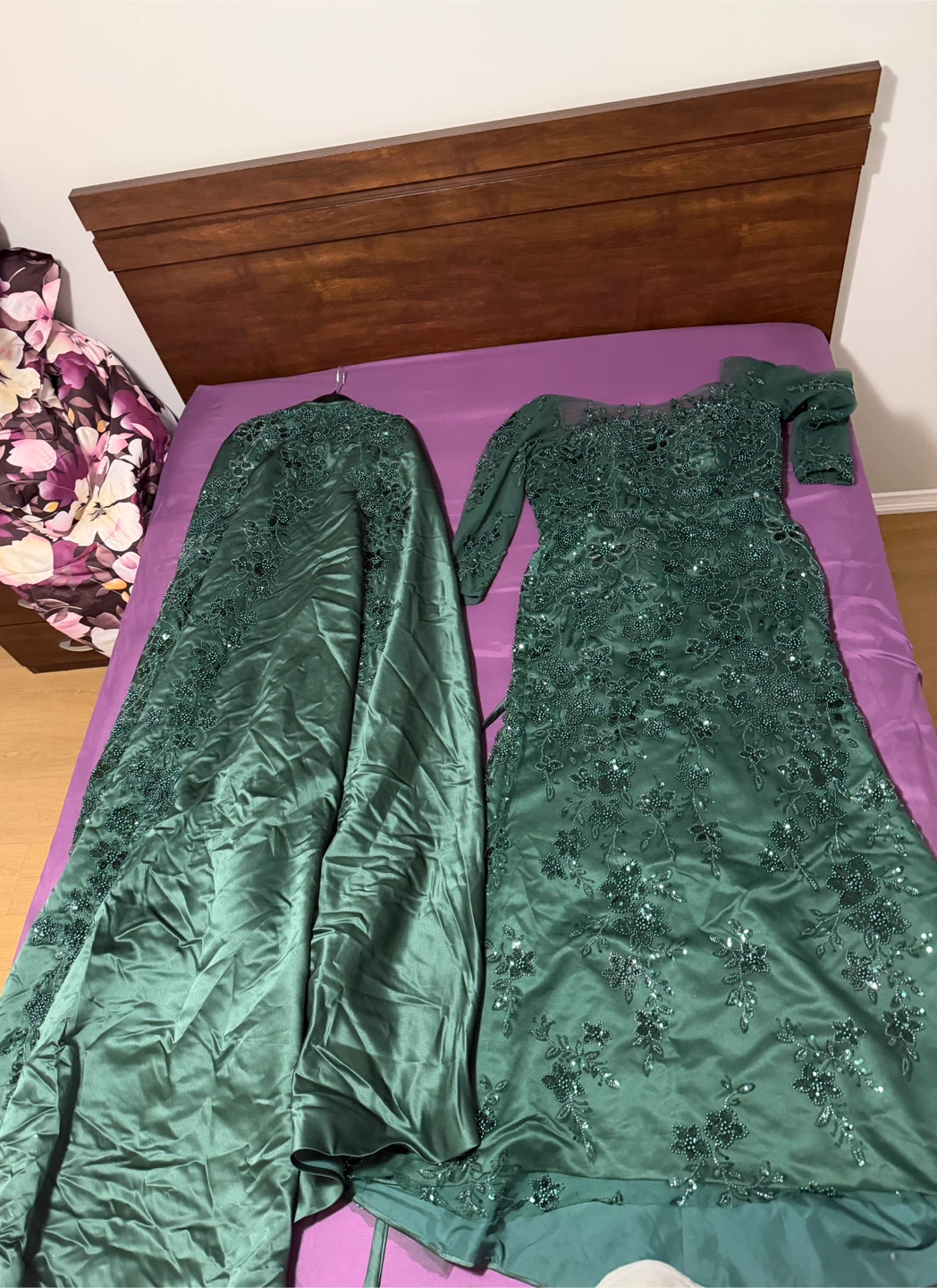 Dark Green Beaded Evening Gown - photo 4