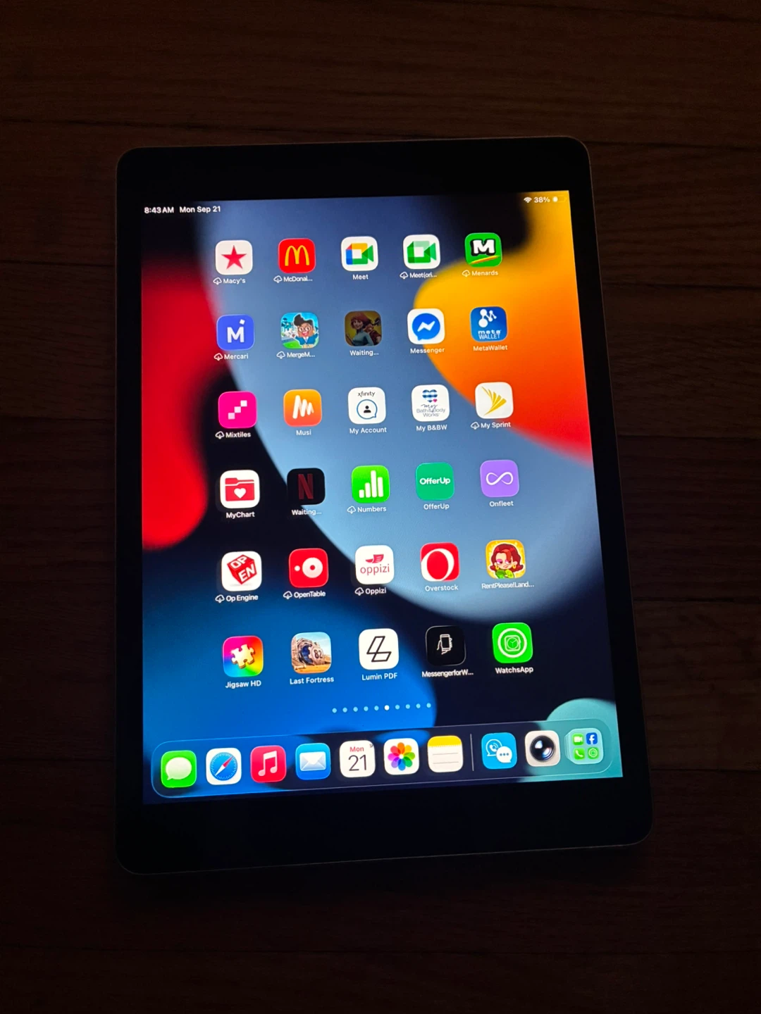 Apple iPad - photo 4