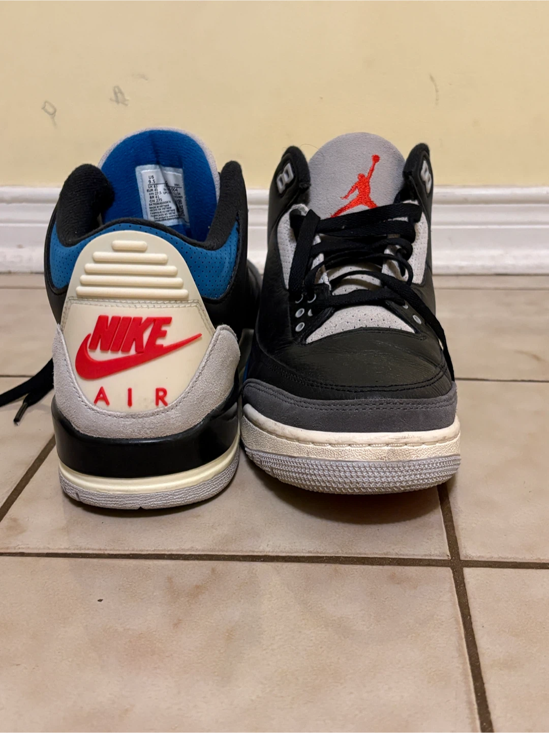 Nike Air Jordan 3 Rare Air Size 9.5 - photo 2