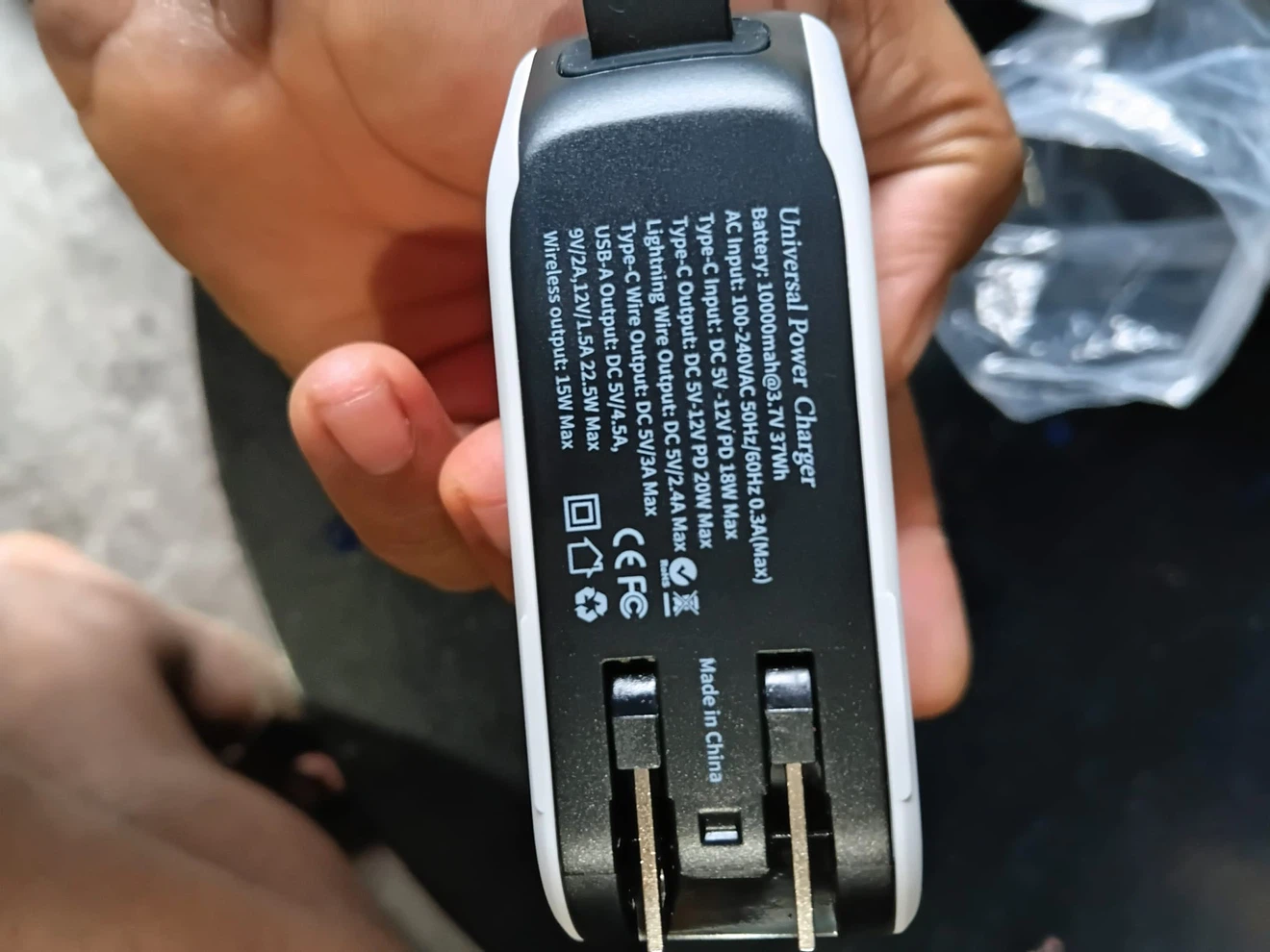 Universal 10000mAh Power Bank and Charger - photo 2