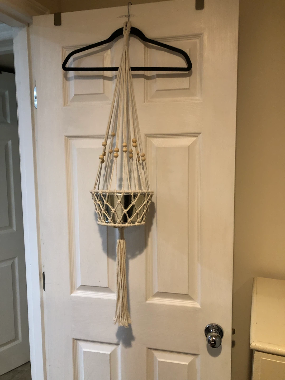 Macrame Hanger with Metal Tin 🏈