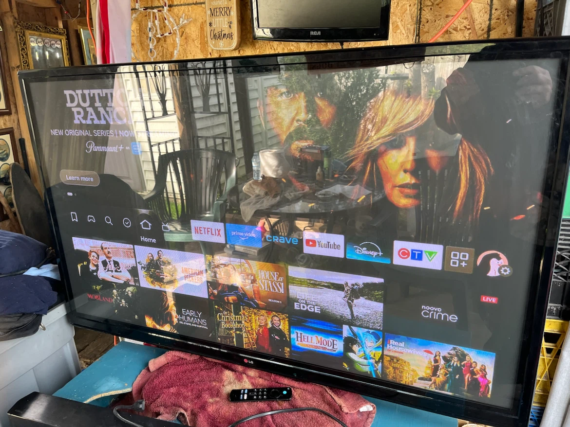 52” LG Smart TV