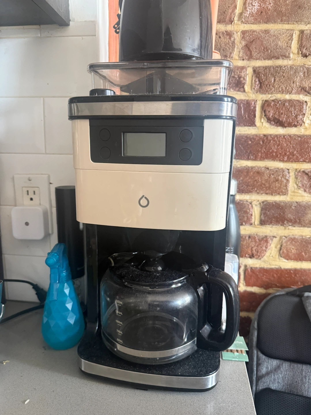 Drip Coffee Maker with built in grinder